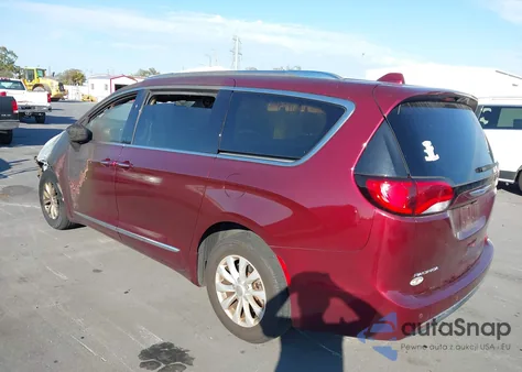 2019 Chrysler Pacifica Touring L z USA, uszkodzony, nr VIN 2C4RC1BG0KR625554